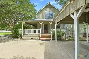 903 Summit St, Round Rock, TX 78664 - Photo 2