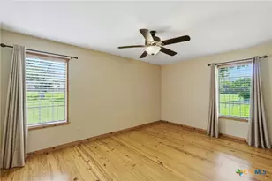 903 Summit St, Round Rock, TX 78664 - Photo 12