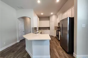 1324 Spring Row St, New Braunfels, TX 78130 - Photo 6