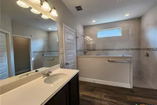 1324 Spring Row St, New Braunfels, TX 78130 - Photo 18