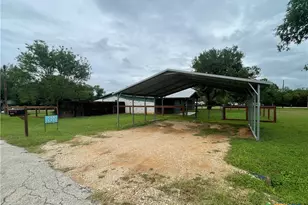 365 Forshage Blvd, Seguin, TX 78155 - Photo 1