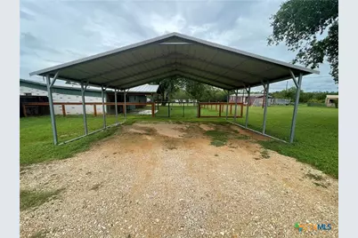 365 Forshage Boulevard, Seguin, TX 78155 - Photo 2