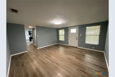365 Forshage Boulevard, Seguin, TX 78155 - Photo 8
