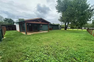 365 Forshage Blvd, Seguin, TX 78155 - Photo 4