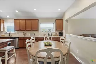2122 Dragon Trail, New Braunfels, TX 78130 - Photo 6
