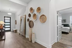 333 Glenwood Rnch, Cibolo, TX 78108 - Photo 6
