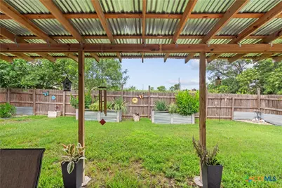 1104 Hilltop Drive, San Marcos, TX 78666 - Photo 32