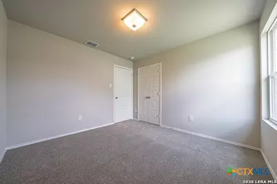 240 W Martindale St, Seguin, TX 78155 - Photo 16