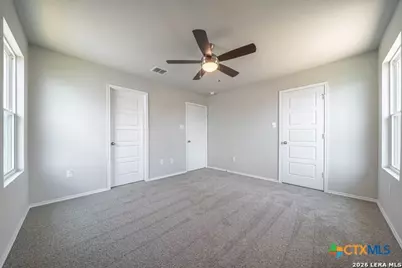 304 W Martindale, Seguin, TX 78155 - Photo 16