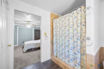 1007 W Avenue A, Lampasas, TX 76550 - Photo 22