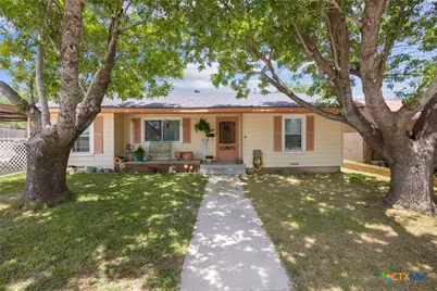 1007 W Avenue A, Lampasas, TX 76550 - Photo 2
