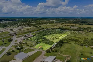 1240 Slaughter House Rd, Flatonia, TX 78941 - Photo 1