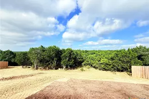 5318 Lassen Ln, Belton, TX 76513 - Photo 2