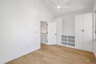 104 Lively Ln, San Marcos, TX 78666 - Photo 18