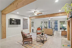 898 Buerger Ln, Seguin, TX 78155 - Photo 10