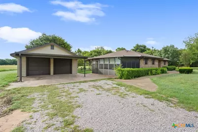 17941 Old 81, Troy, TX 76579 - Photo 6