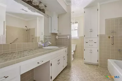 17941 Old 81, Troy, TX 76579 - Photo 22