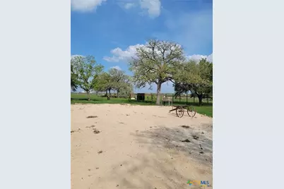 460 Woelke Road, Seguin, TX 78155 - Photo 10
