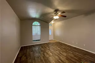 5901 Huntington Dr, Temple, TX 76502 - Photo 4