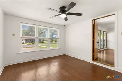 432 Romberg Street, Seguin, TX 78155 - Photo 4