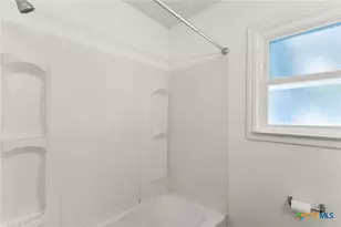 432 Romberg St, Seguin, TX 78155 - Photo 10