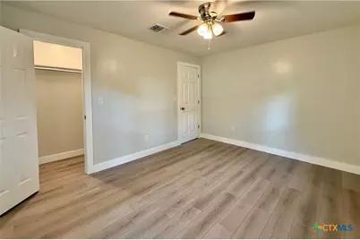 307 S East Street, Edna, TX 77957 - Photo 32