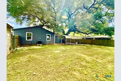 307 S East Street, Edna, TX 77957 - Photo 40
