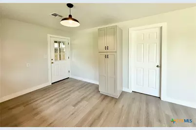 307 S East Street, Edna, TX 77957 - Photo 20