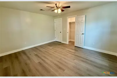 307 S East Street, Edna, TX 77957 - Photo 36