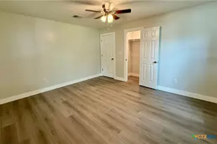 307 S East St, Edna, TX 77957 - Photo 36
