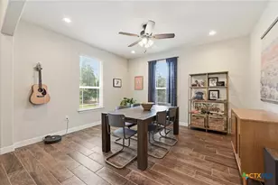 202 Cedar Hills Dr, Elgin, TX 78621 - Photo 8