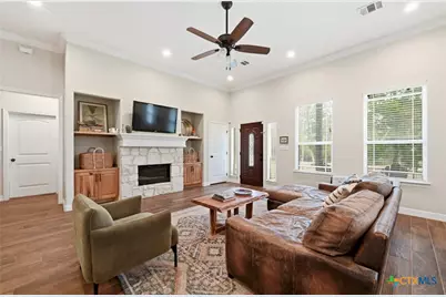 202 Cedar Hills Drive, Elgin, TX 78621 - Photo 6