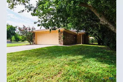 108 E Reagan Avenue, Copperas Cove, TX 76522 - Photo 1