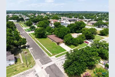 108 E Reagan Avenue, Copperas Cove, TX 76522 - Photo 2