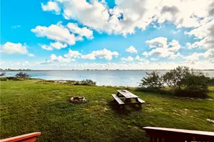 607 Tap Rd, Port Lavaca, TX 77979 - Photo 2