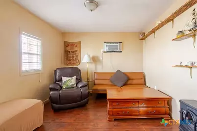 607 Tap Road, Port Lavaca, TX 77979 - Photo 6