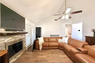 901 Taos Dr, Victoria, TX 77904 - Photo 4