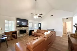 901 Taos Dr, Victoria, TX 77904 - Photo 8