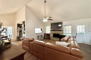901 Taos Dr, Victoria, TX 77904 - Photo 10