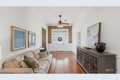 431 E Commerce Street, New Braunfels, TX 78130 - Photo 8