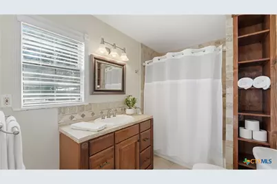 431 E Commerce Street, New Braunfels, TX 78130 - Photo 22
