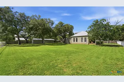 431 E Commerce Street, New Braunfels, TX 78130 - Photo 44