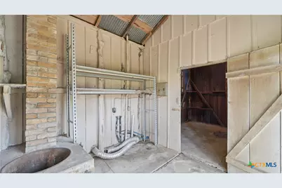 431 E Commerce Street, New Braunfels, TX 78130 - Photo 42