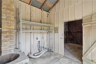 431 E Commerce St, New Braunfels, TX 78130 - Photo 42