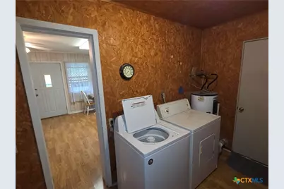 1301 W Mesquite Street, Little River Academy, TX 76554 - Photo 28