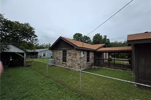 1301 W Mesquite St, Little River Academy, TX 76554 - Photo 36