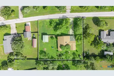 404 Cottonwood, Victoria, TX 77904 - Photo 6