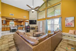 404 Cottonwood, Victoria, TX 77904 - Photo 14