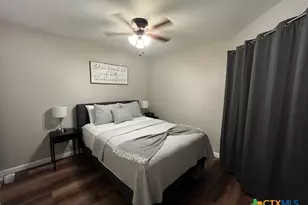 943 Parkview Dr, Canyon Lake, TX 78133 - Photo 4
