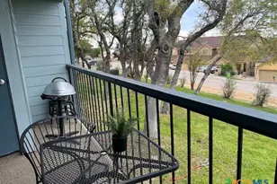943 Parkview Dr, Canyon Lake, TX 78133 - Photo 14